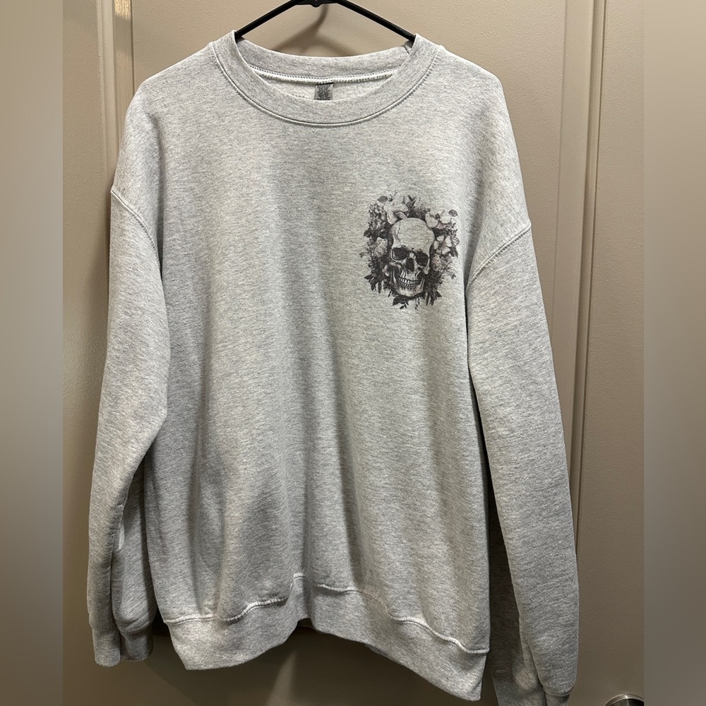 Sweatshirt